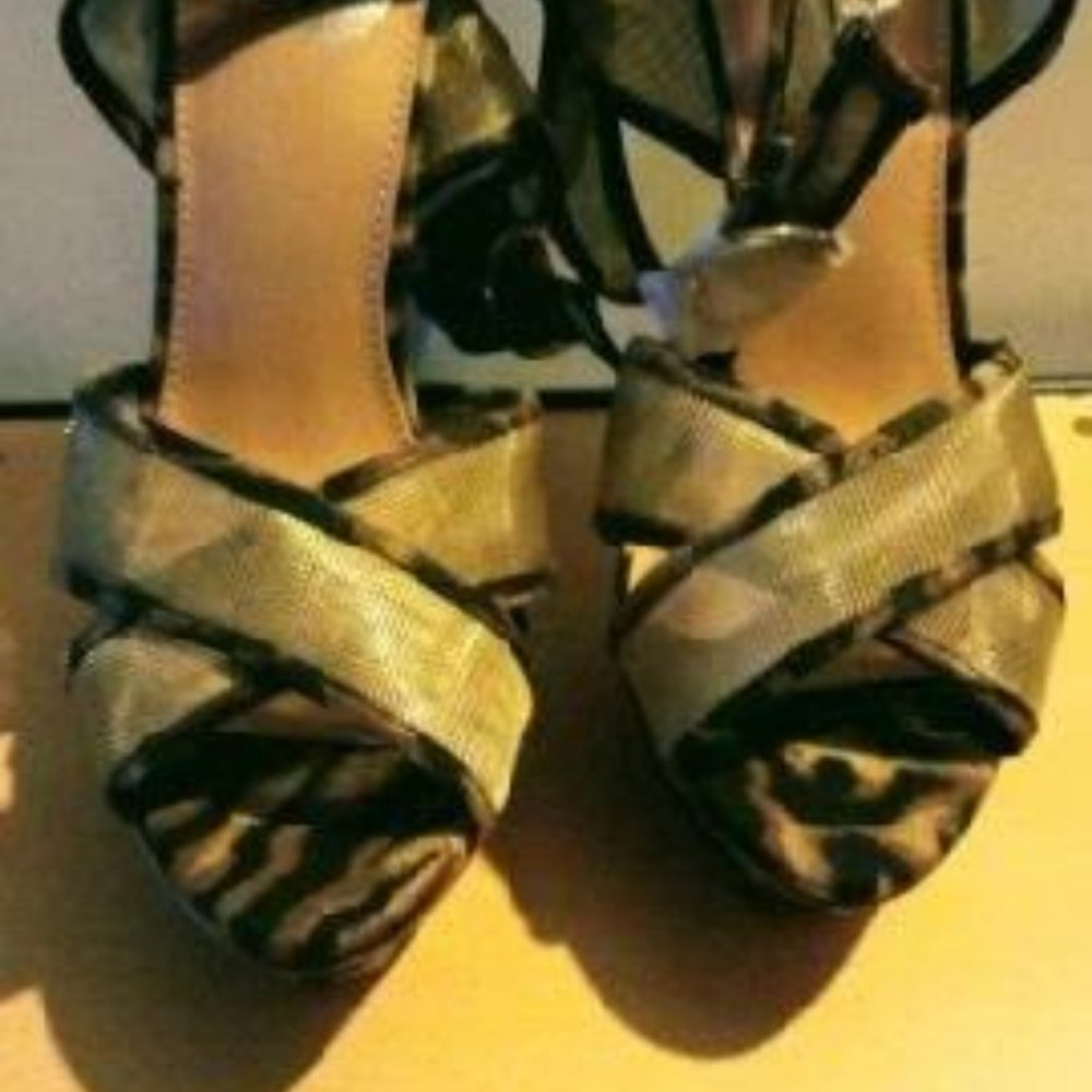 Shoes - Picture 6 of 6